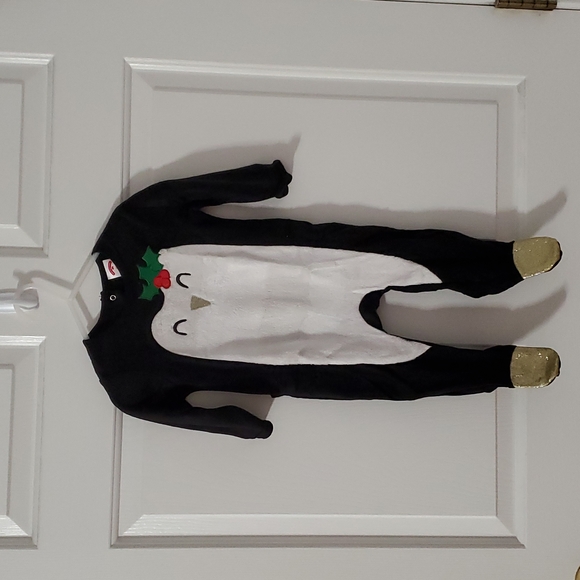 💙NWT Holiday Time Infant Penguin 6-9 Month One Piece Pajama Set - Picture 1 of 6
